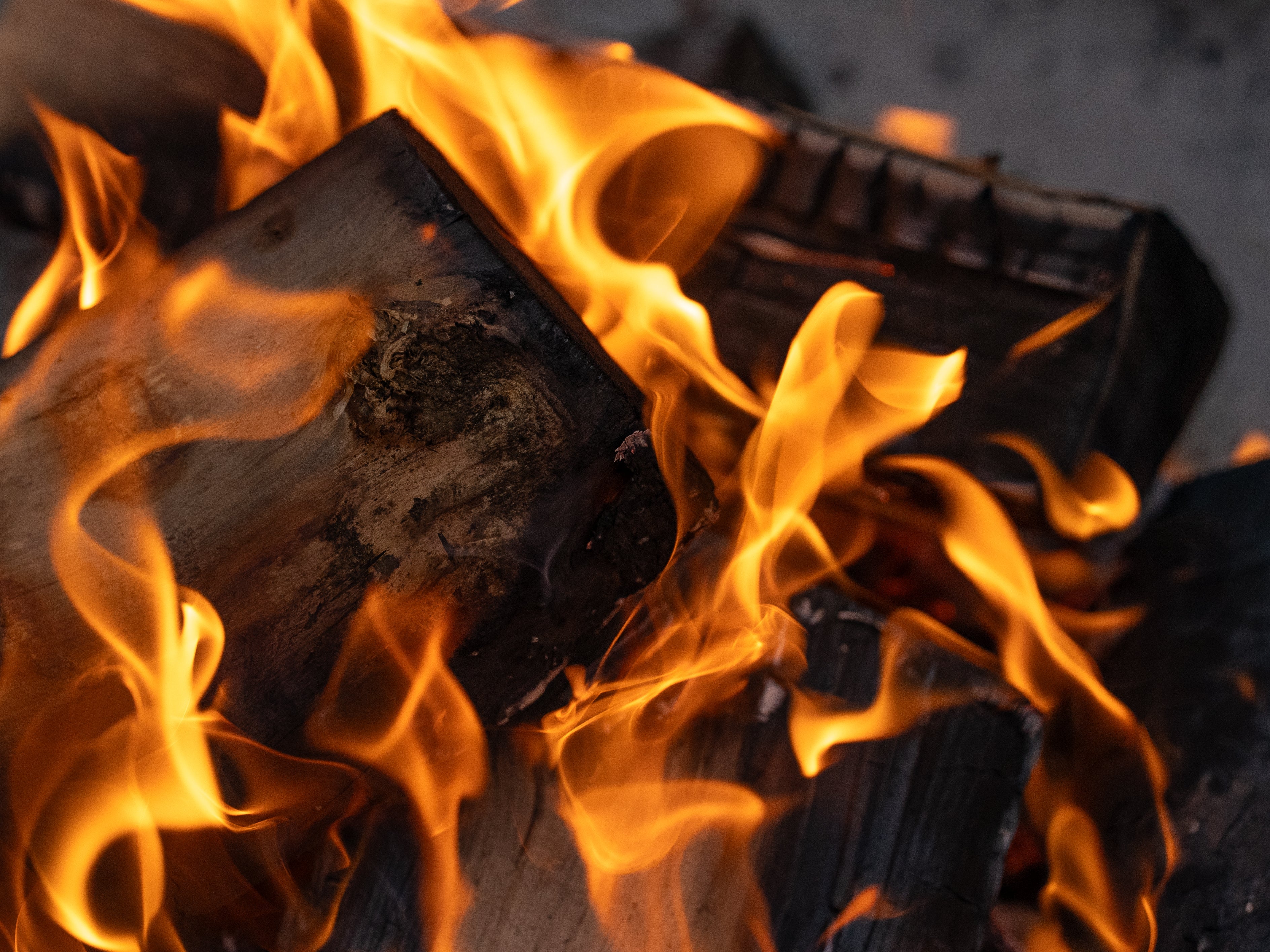 How Log Fires Can Warm You Up